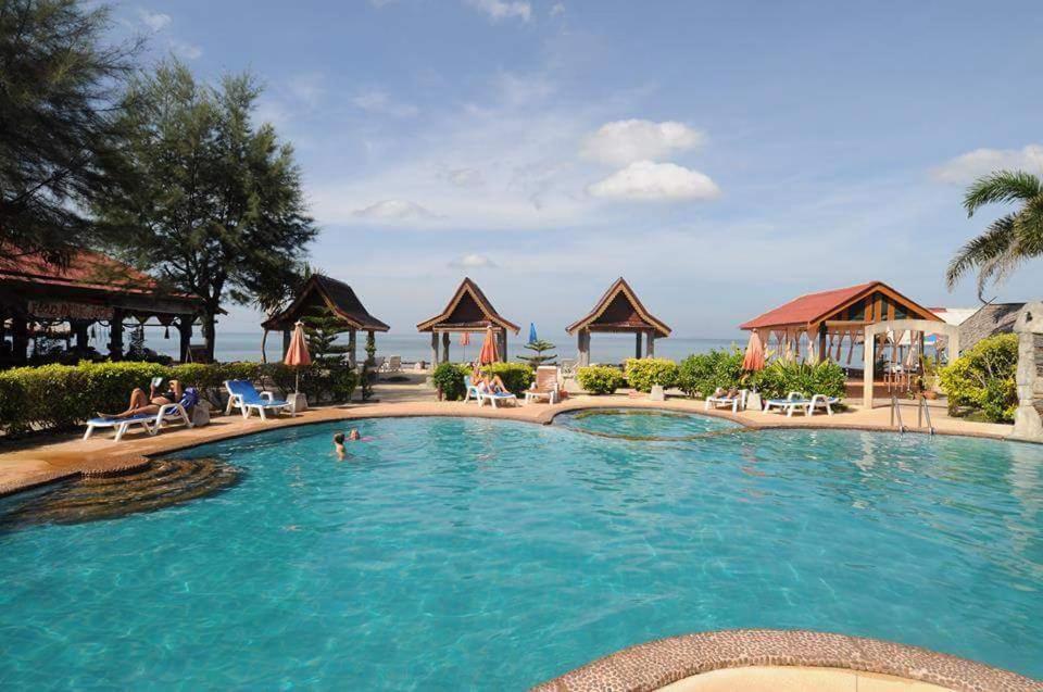 Prukrom Lanta Guesthouse Koh Lanta Luaran gambar