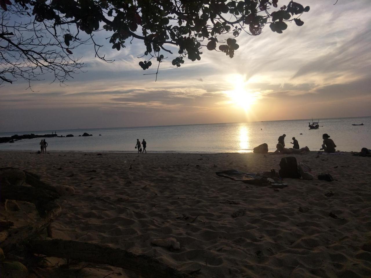 Prukrom Lanta Guesthouse Koh Lanta Luaran gambar